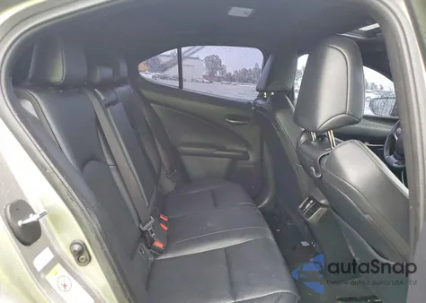 2019 Lexus Ux 200 z USA, uszkodzony, nr VIN JTHY3JBH0K2018829